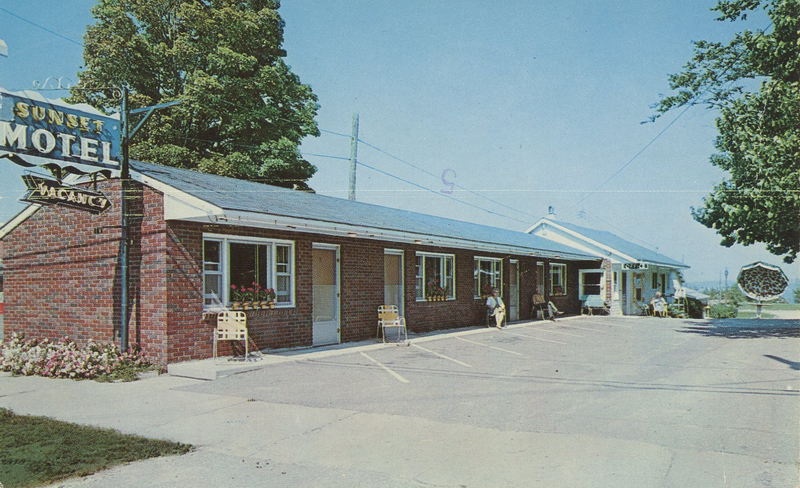 Sunset Motel - Vintage Postcard (newer photo)